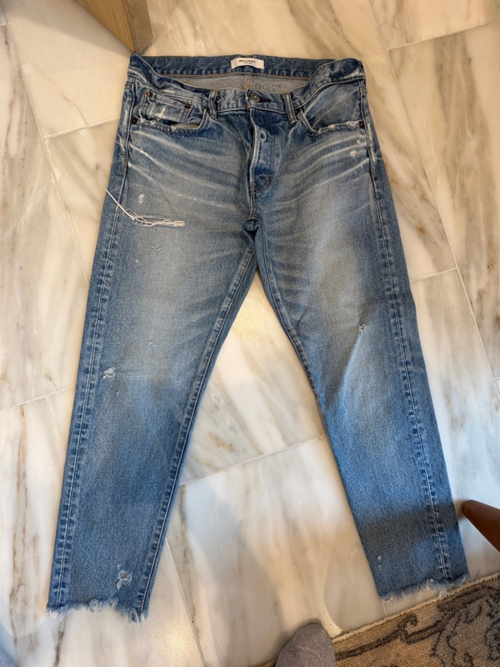 Distressed Light Blue women’s Jeans